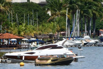 Embarcações para lazer, como lanchas, motos aquáticas, jet skis, barcos e veleiros de pequeno porte, podem ser piolotados por maiores de 18 anos  que possuam Arrais-Amador -  (crédito:  Ed Alves/CB)