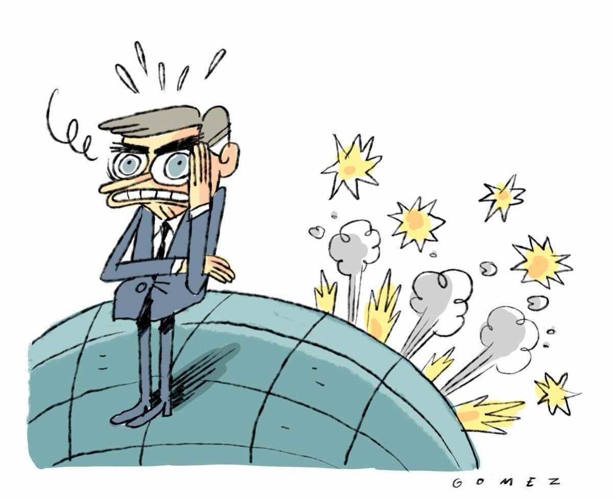 Enquanto Bolsonaroevita uma 