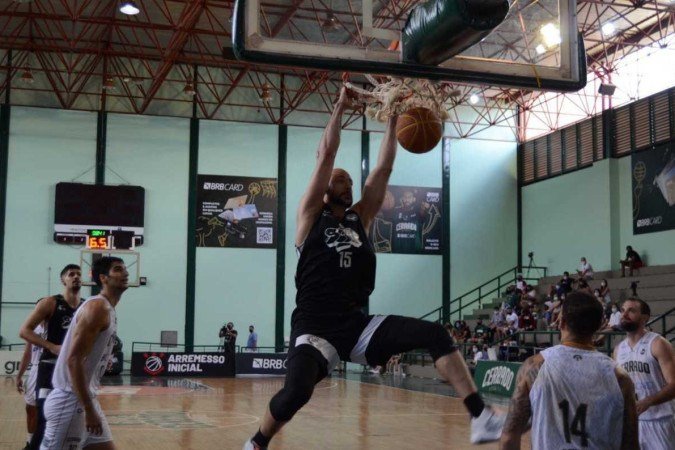 Cerrado Basquete x Corinthians pelo Novo Basquete Brasil (NBB)