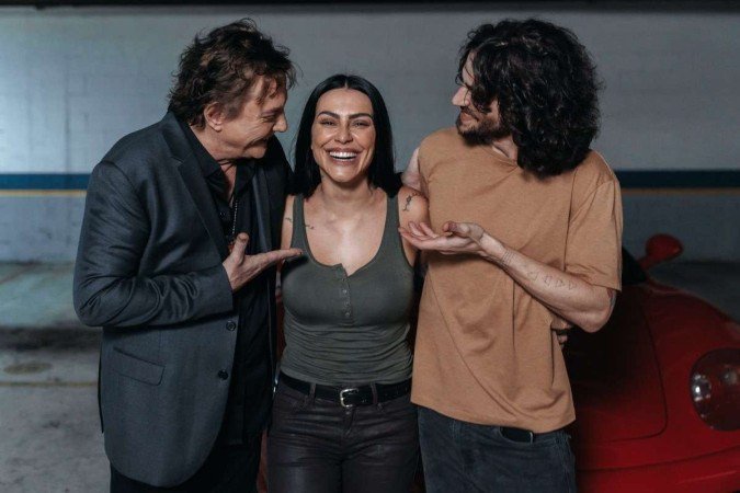 Cleo ao lado do pai Fábio Jr. e do irmão Fiuk      