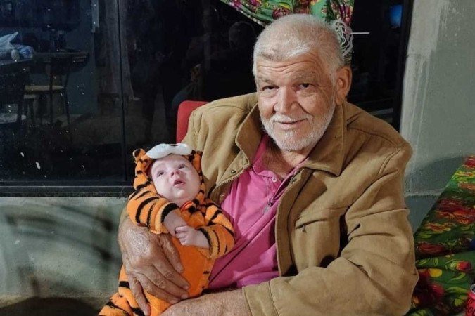 O servidor aposentado estava feliz por ter acabado de ganhar um neto e lutava contra um câncer de pâncreas  -  (crédito: Bruno Rosa/Material cedido ao Correio)