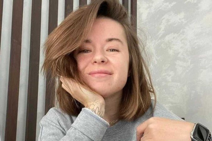 Os familiares e amigos de Anastasiia Yalanskaya, acreditam que o carro dela foi alvejado por tropas russas -  (crédito: Reprodução/Twitter)