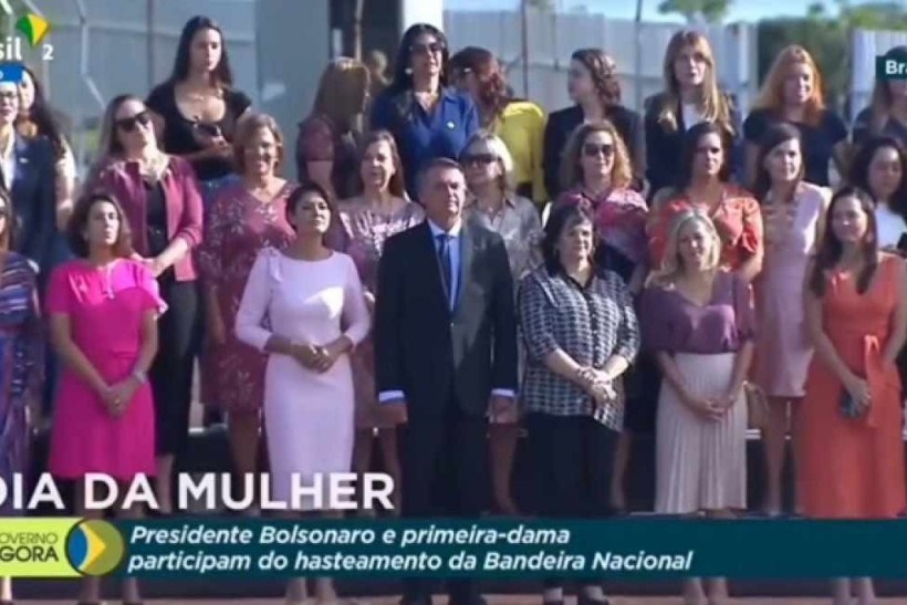 Banda do Exército toca Nirvana em evento oficial de Bolsonaro no Dia da Mulher