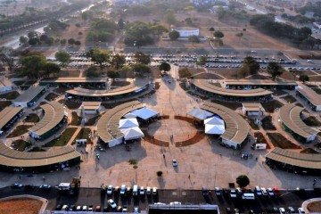 Polícia Civil deflagra operação contra falsificação de obras que eram vendidas na Torre de TV - (crédito: Antonio Cunha/Esp.CB) Polícia Civil deflagra operação contra falsificação de obras que eram vendidas na Torre de TV - (crédito: Antonio Cunha/Esp.CB)