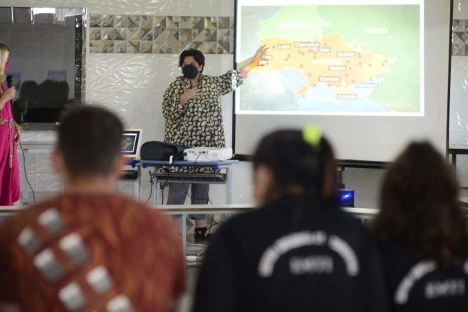 Estudantes do CED 7 de Taguatinga acompanham palestra sobre guerra entre Rússia e Ucrânia -  (crédito: Marcelo Ferreira/CB/D.A. Press)