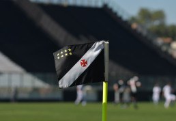 Vasco perde nos pênaltis para Juazeirense e cai na Copa do Brasil