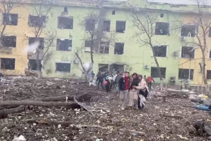 Imagem mostra destruição em hospital em Mariupol - (crédito: Reuters) Imagem mostra destruição em hospital em Mariupol - (crédito: Reuters)