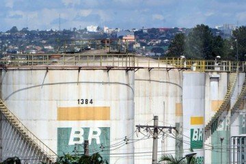 O relatório também destaca o Conselho Nacional de Política Energética (CNPE) que reestruturou as regras e autorizou leilões diretos de curto e longo prazo, coordenados pela PPSA, com prioridade para a indústria de base. - (crédito: Ed Alves/CB/DA.PRESS) O relatório também destaca o Conselho Nacional de Política Energética (CNPE) que reestruturou as regras e autorizou leilões diretos de curto e longo prazo, coordenados pela PPSA, com prioridade para a indústria de base. - (crédito: Ed Alves/CB/DA.PRESS)