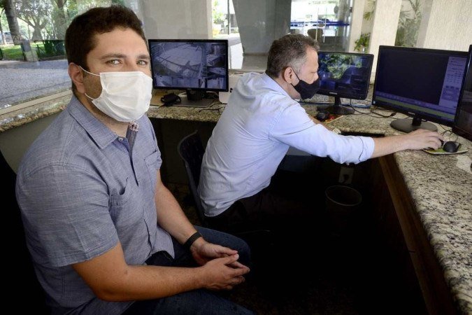 O prefeito da 113 Sul, Bruno Apolonio, conta com a colaboração dos porteiros da quadra. Demandas são repassadas a 1º BPM