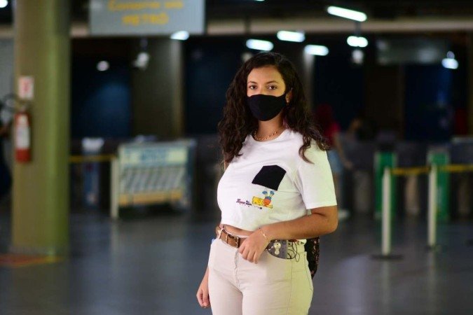 Nayara Bispo: "&Eacute; uma situa&ccedil;&atilde;o complicada, porque a gente se priva de muitas coisas" 