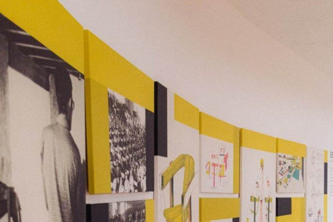  2022. Cultura. Fotos da exposição  Sergio Rodrigues e o Mobiliário Moderno da Universidade de Brasília   no Museu de Arte de Brasília.
      