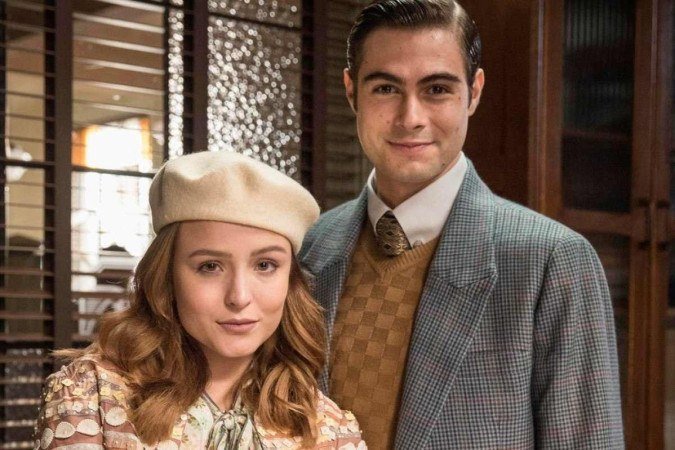 Davi (Rafael Vitti) dirá a Isadora (Larissa Manoela) que a ama, em 'Além da Ilusão' -  (crédito: Fábio Rocha/Globo)