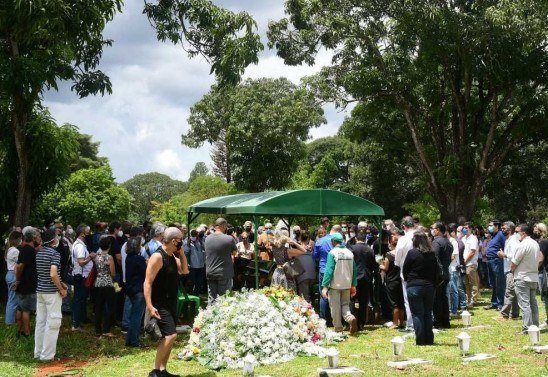 Ed Alves/CB/D.A Press