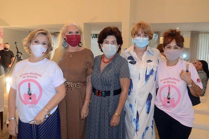 Dodoia Resende Marlene Nóbrega, Lucila La Porta, Maria Angela Rincon e Leila Chagas