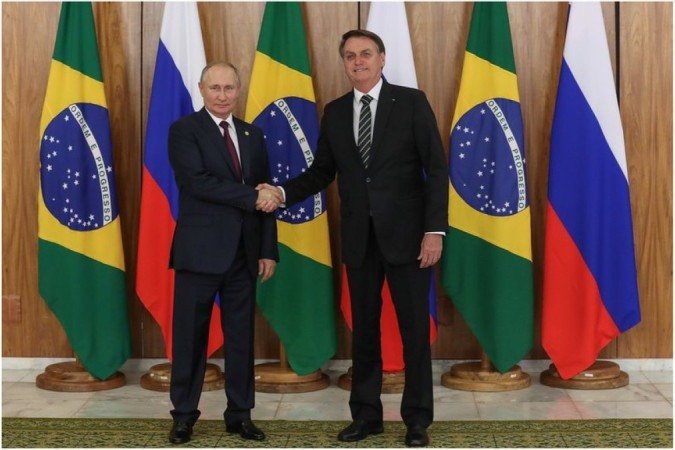 O presidente Jair Bolsonaro durante encontro com o presidente da Rússia, Vladimir Putin, em Moscou -  (crédito: Marcos Corrêa/PR)