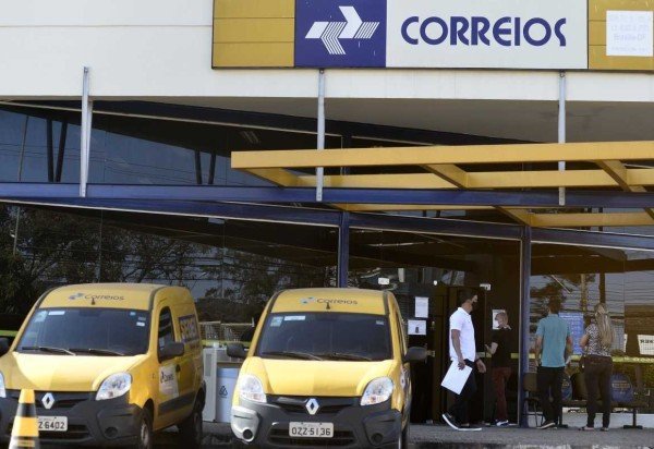 Agência dos Correios no Setor de Indústria e Abastecimento, em Brasília: empresa em 5,5 mil municípios         