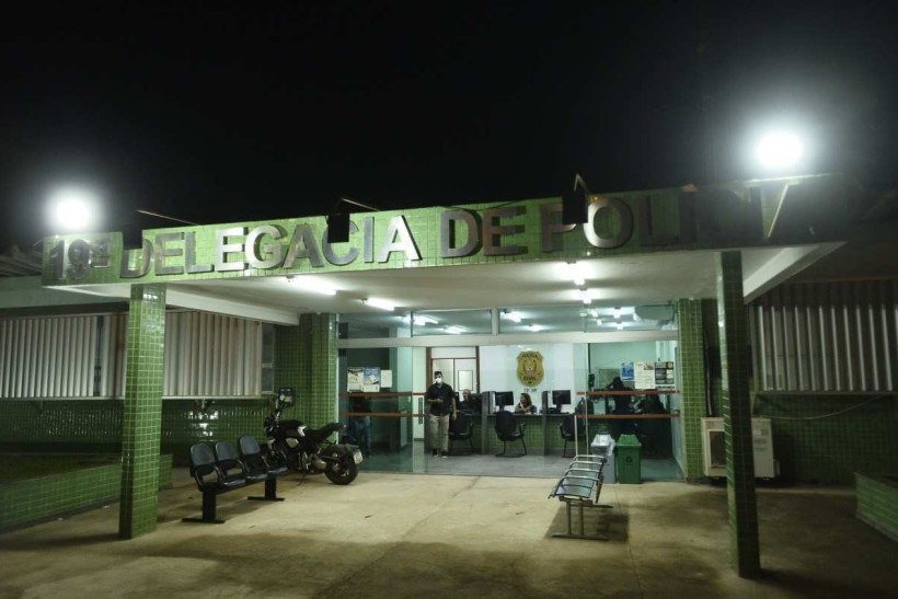 A 19ª DP (Ceilândia Norte), que investiga o caso, está em busca do suspeito foragido