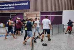 Desembarque do Flu tem briga de torcedores com seguranças do clube