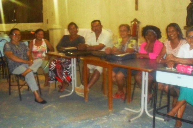 Turma de alfabetização em 2014, que tinha aulas em uma sala da Igreja Nossa Senhora Barkita, no Sol Nascente