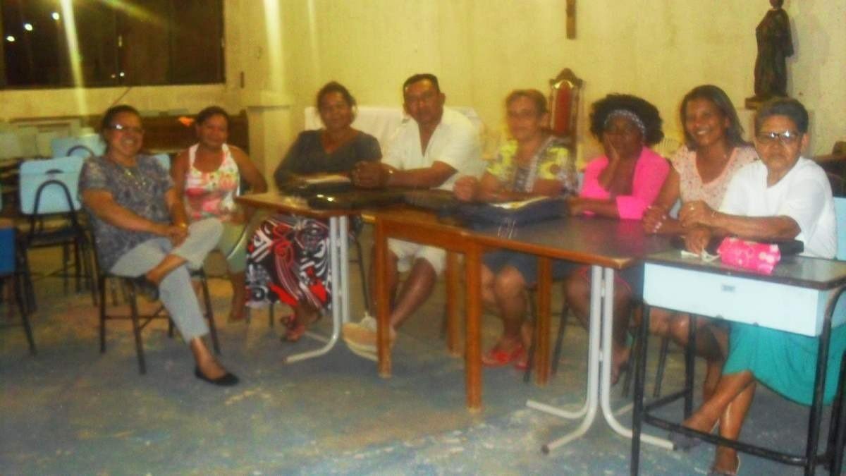 Turma de alfabetização em 2014, que tinha aulas em uma sala da Igreja Nossa Senhora Barkita, no Sol Nascente