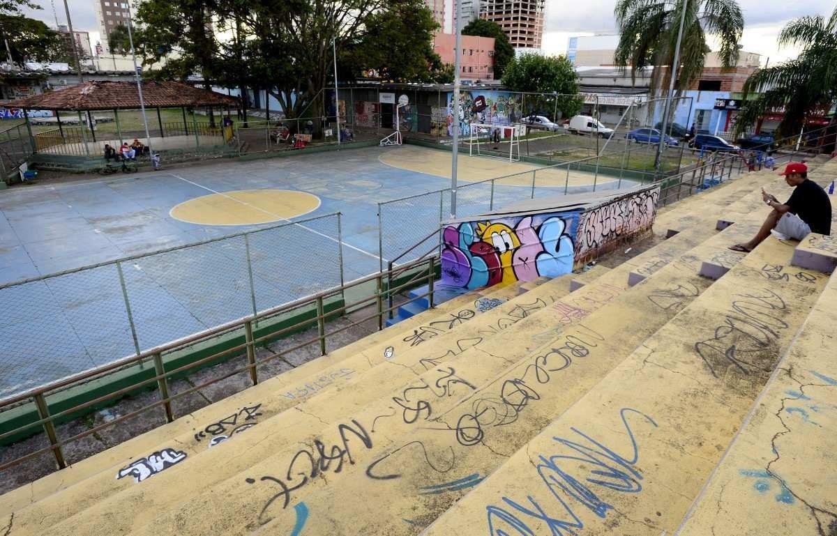  23/03/2022 Cr..dito: Marcelo Ferreira/CB/D.A Press. Brasil. Brasilia - DF - Caderno anivers..rio de Ceil..ndia. Biblioteca P..blica Carlos Drummond de Andrade
    