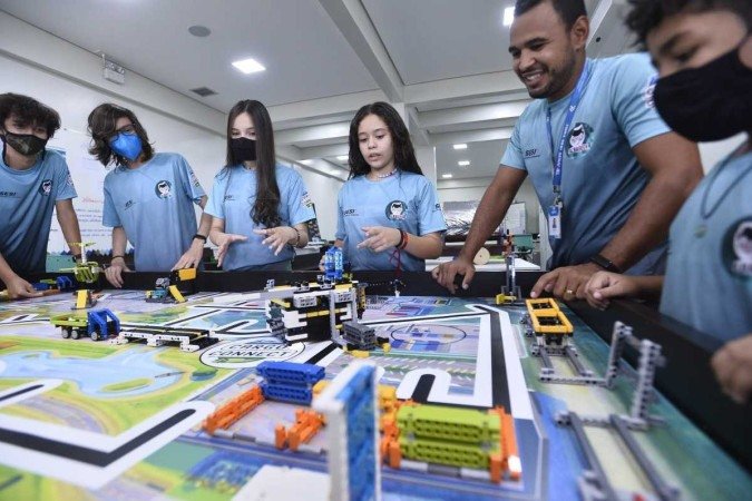 Estudantes do Sesi Taguatinga participarão do Torneio de robótica First Lego - (crédito: Minervino Júnior/CB/D.A.Press) Estudantes do Sesi Taguatinga participarão do Torneio de robótica First Lego - (crédito: Minervino Júnior/CB/D.A.Press)