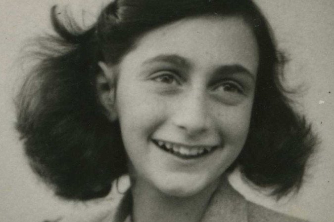 Anne Frank morreu em um campo de concentração alemão em 1945, depois de dois anos se escondendo dos nazistas - (crédito: MUSEU ANNE FRANK) Anne Frank morreu em um campo de concentração alemão em 1945, depois de dois anos se escondendo dos nazistas - (crédito: MUSEU ANNE FRANK)