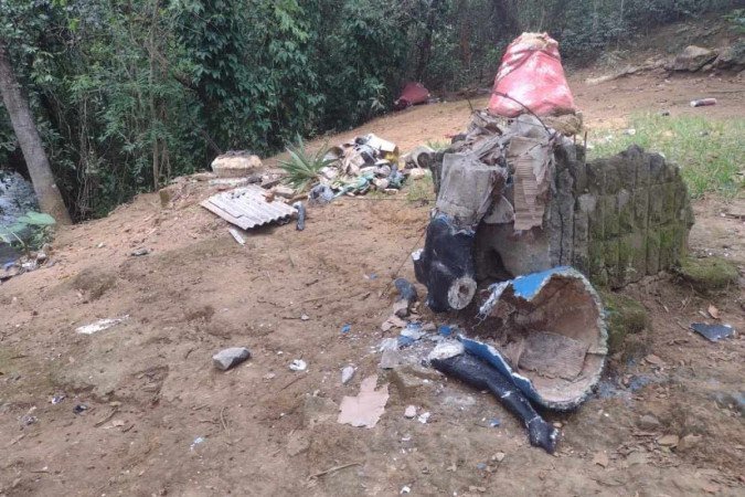 Terreiro Ilê Axé Omò Orã Xaxará de Prata/Ofa de Prata, na zona rural de Planaltina, foi alvo de crime de intolerância religiosa na manhã desta quarta-feira (23/3). Acusado, que se dizia "enviado por Deus", quebrou imagens e esculturas de orixás. Ele foi detido no fim da tarde pela polícia civil