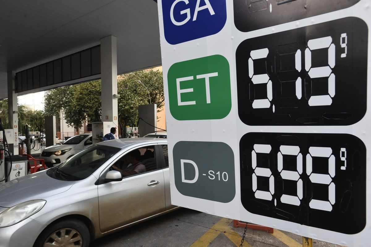 Congresso aprova redução de impostos, sem compensação, para biodiesel e gás
