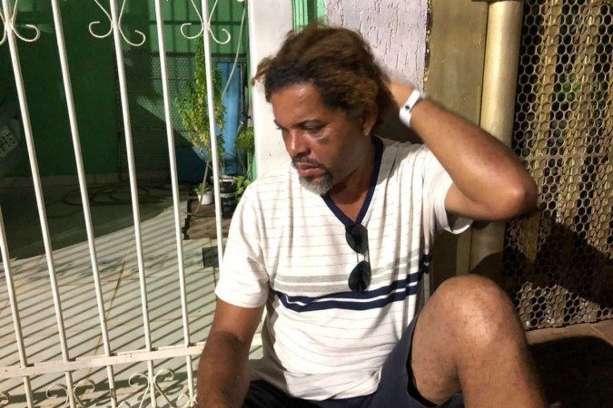 Givaldo Alves foi espancado por  personal, após ser pego fazendo sexo com a mulher do educador dentro do carro em Planaltina