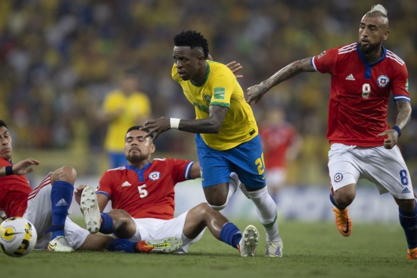 Por saúde mental, Douglas Souza se aposenta da Seleção de Vôlei