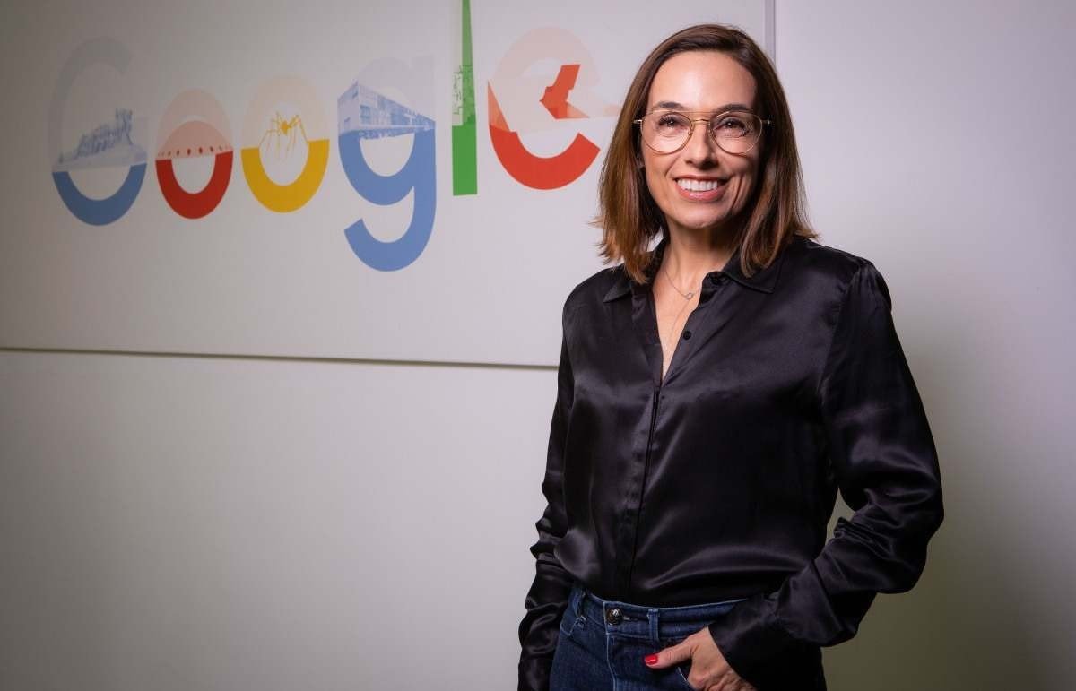 Google investe em parcerias com jornais regionais e agências de checagem
