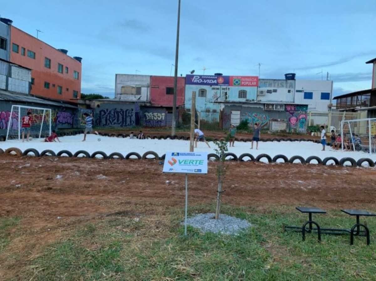 Praça da QNO 9/11, no Setor O, após revitalização pelo programa Adote Uma Praça