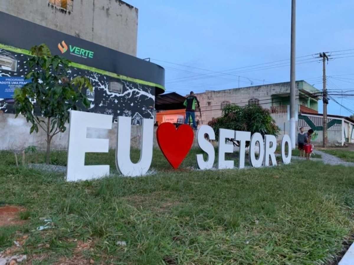 Praça da QNO 9/11, no Setor O, após revitalização pelo programa Adote Uma Praça