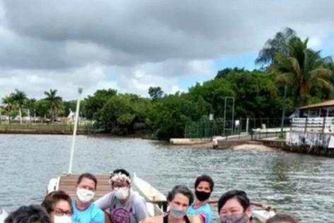 As participantes do Canomama 
recebem instruções