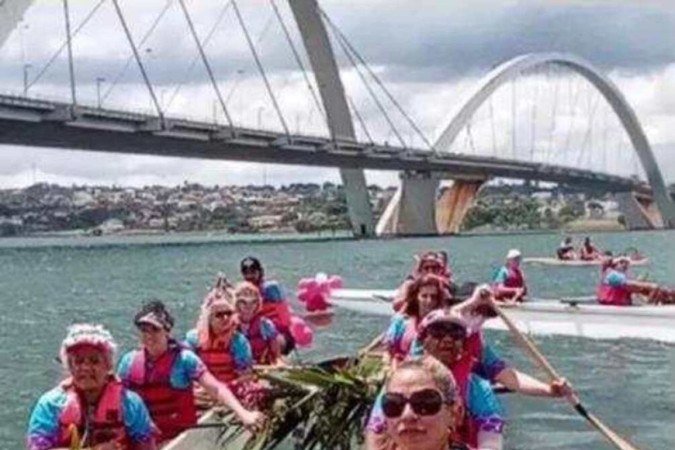 A Ponte JK e o Lago Paranoá 
como cenário