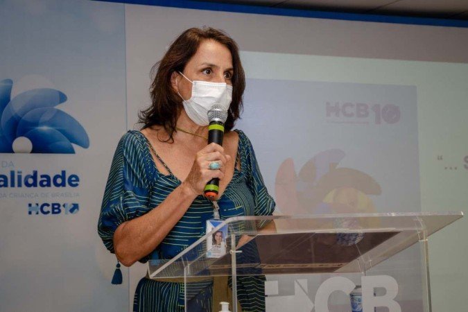 Elisa de Carvalho, médica e co-autora do livro