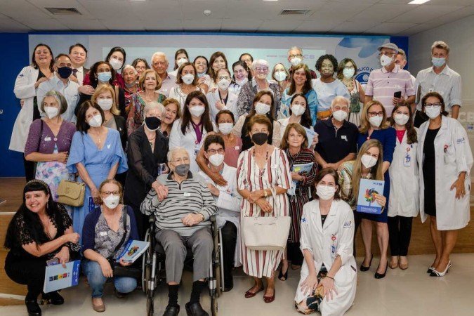 Ex-residentes e médicos do Hospital de Base de Brasília