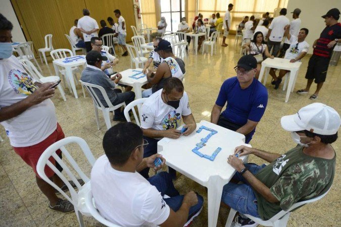  Campeonato de dominó reuniu mais de 60 competidores 