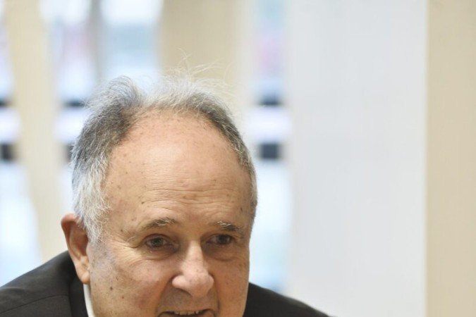  28/03/2022 Crédito: Minervino Júnior/CB/D.A Press. Brasil.  Brasilia - DF. Entrevista com o ex governador Cristovam Buarque no Correio Braziliense.