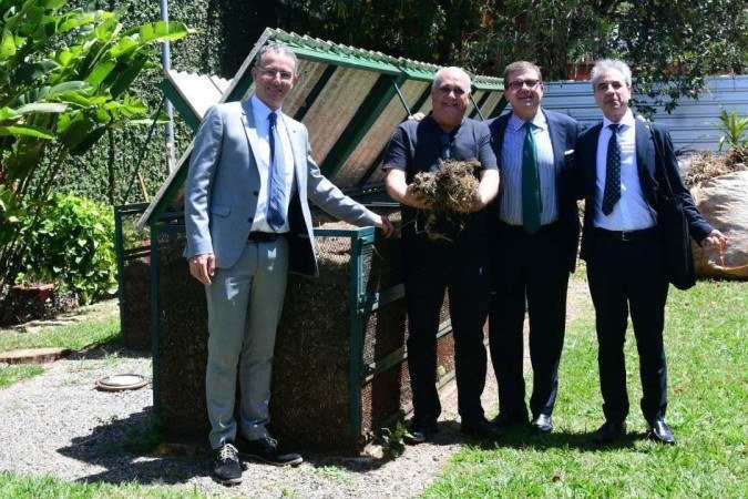 A  Semana Verde terá as presenças de  Alessio Ciacci, de Rodrigo Sabatini, 
do embaixador Francesco Azzarello e de Rossano Ercolini, presidente da Zero Waste Italy