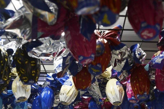  29/03/2022 CrÃ©dito: Minervino JÃºnior/CB/D.A Press. Brasil.  Brasilia - DF. PÃ¡scoa vendas de Ã³vos de pÃ¡scoa no supermercado Veneza. 