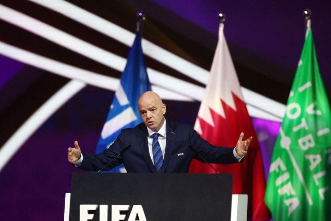 Presidente da Fifa recua de plano polêmico de Copa do Mundo bienal - Presidente da Fifa recua de plano polêmico de Copa do Mundo bienal -