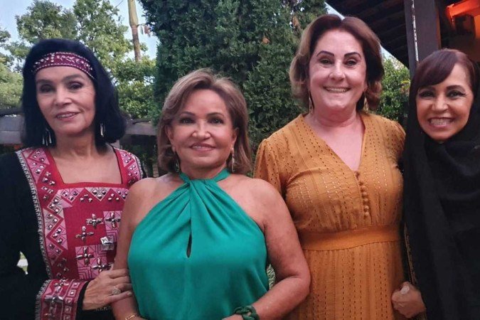Conceição Pinheiro, Maria José Santana, Denise Barbosa e Leila Chagas