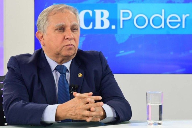 Senador afirmou que, agora, pretende construir alianças e oferecer espaço na chapa para outros partidos - (crédito: ED ALVES/CB/D.A.Press) Senador afirmou que, agora, pretende construir alianças e oferecer espaço na chapa para outros partidos - (crédito: ED ALVES/CB/D.A.Press)