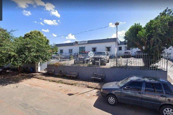 Mulher está presa na Delegacia de Sete Lagos, na região Central de Minas - (crédito: Reprodução Google Street View) Mulher está presa na Delegacia de Sete Lagos, na região Central de Minas - (crédito: Reprodução Google Street View)