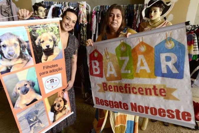  07/04/2022. Crédito: Carlos Vieira/CB/D.A Press. Brasil. Brasilia - DF. Caderno de Brasília. Bazar de Vizinhas. Stephanie Cunha (amarelo) e Fernanda Nogueira.