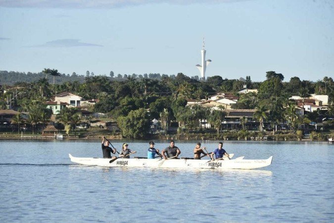  08/04/2022 CrÃ©dito: Minervino JÃºnior/CB/D.A Press. Brasil.  Brasilia - DF. AniversÃ¡rio de BrasÃ­lia. Caderno BrasÃ­lia Grupo de vizinhos que participam de aula de remo no Minas BrasÃ­lia.Marcela Jacobson e Adriana Reis.