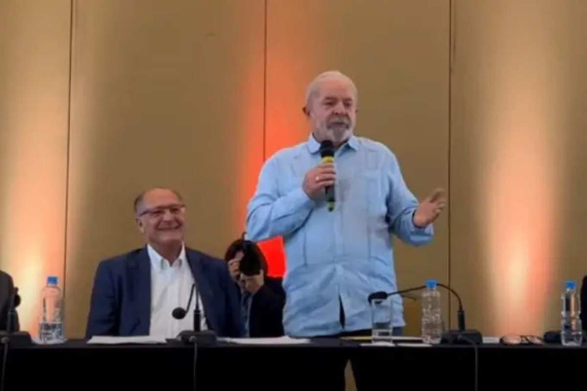 Slogan de Lula é criticado por semelhança com lema de Obama