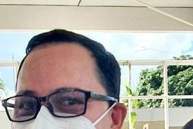 O padre Marum abençoou a praça